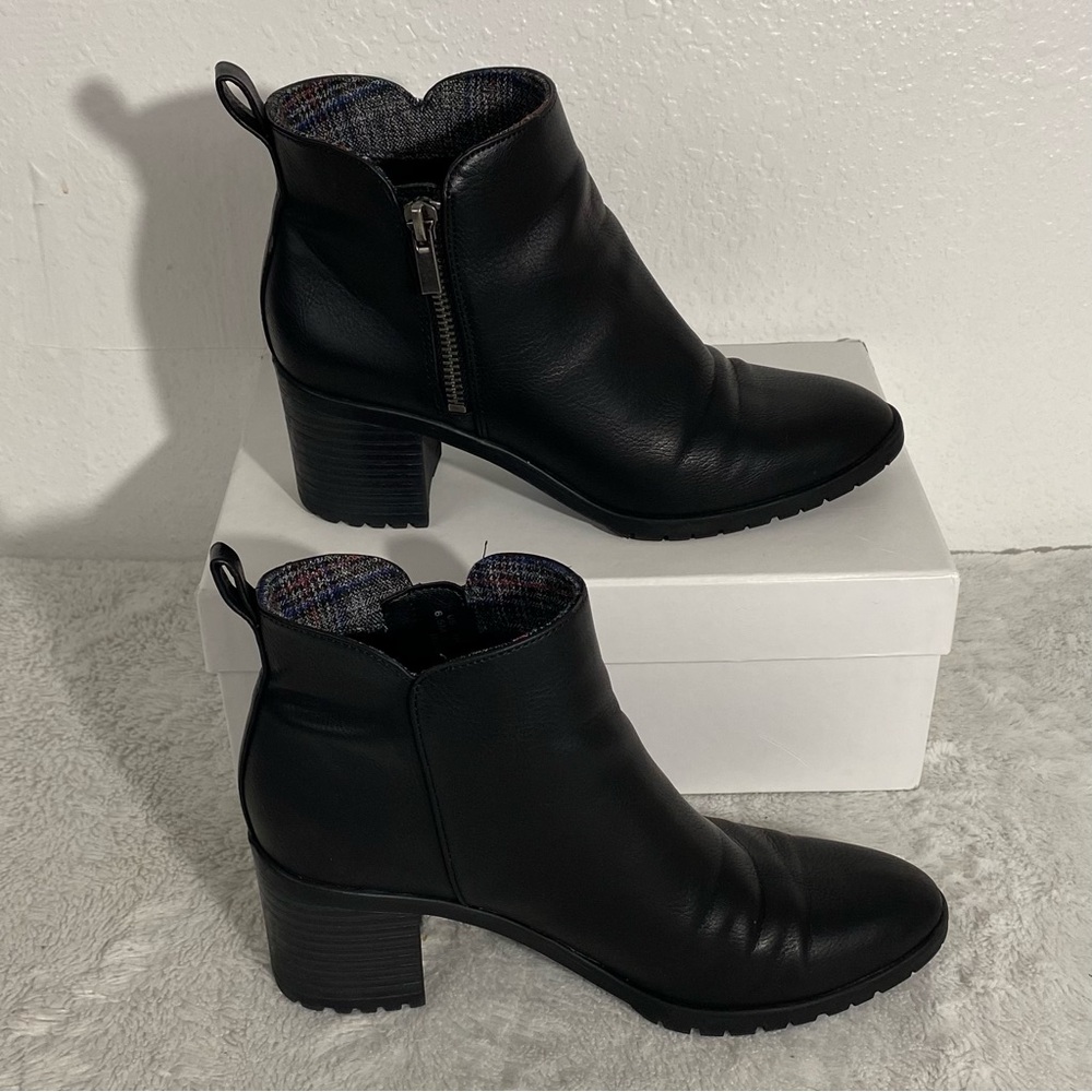 Life Stride Michelle Black Faux Leather Booties Women’s Size 6.5M - Picture 3 of 11